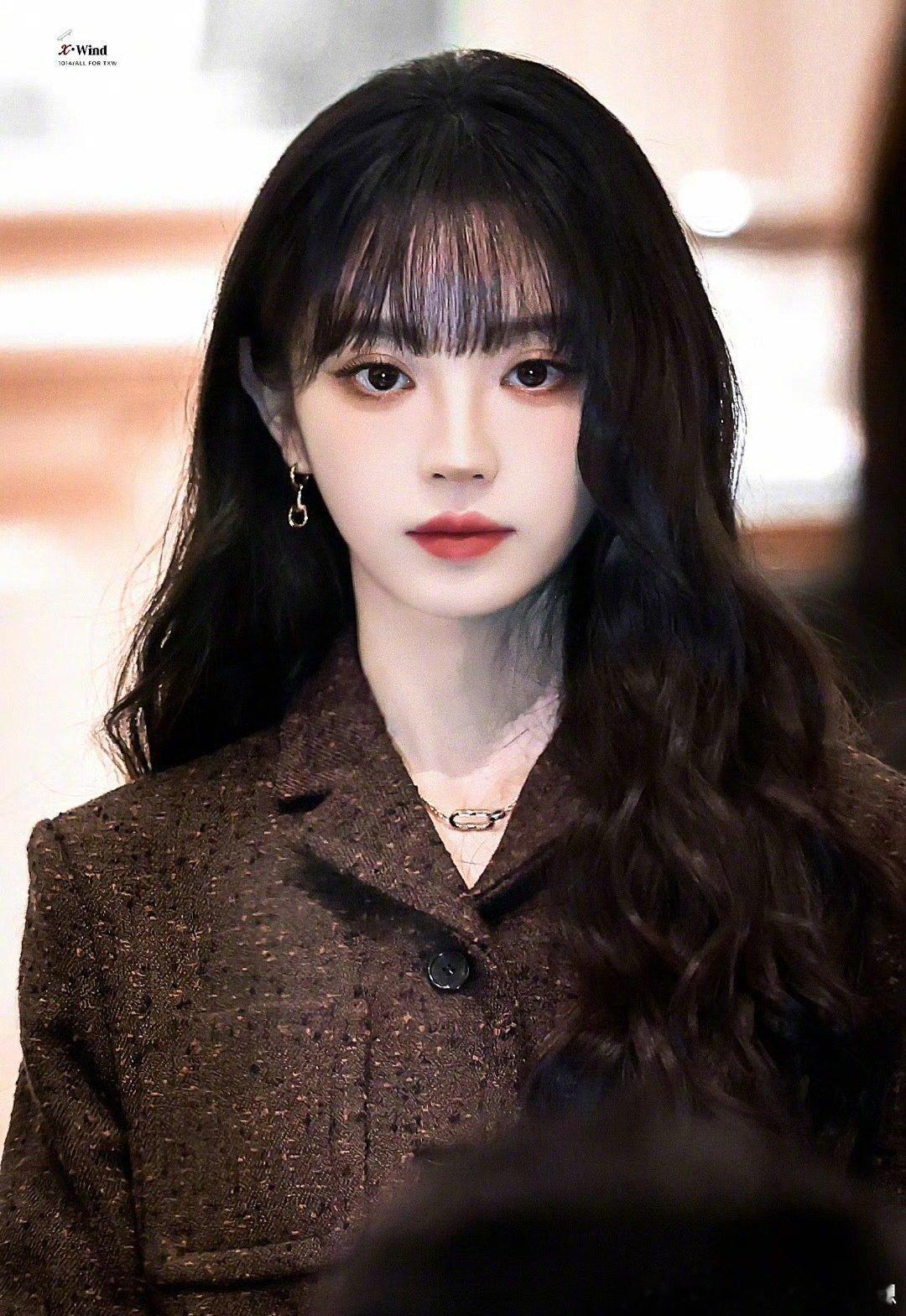 咪咕星鲜事田曦薇青风吹又生定妆 感受猎豹一般锐利的眼神，《春风吹又生》定妆太飒了