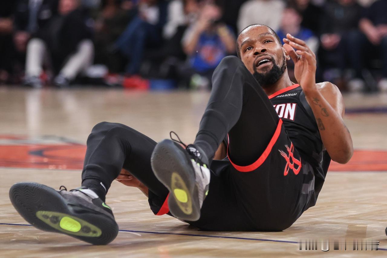 上半场16分，下半场仅2分，但这真怪不了杜兰特！
今天火箭和湖人队的比赛中，火箭