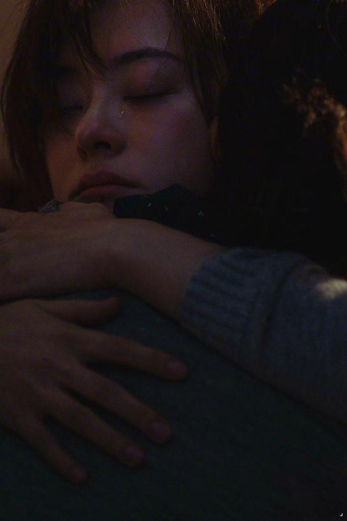 孙俪发文感谢邓超孙俪发文夸邓超 邓超真的是神仙老公吧！不光心疼老婆拍戏受的苦，还