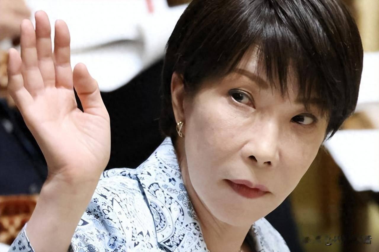 日企钇库存告急，请求美国斡旋，看来这次日本是真的急啦！
 
我刚刚刷到这样一条消