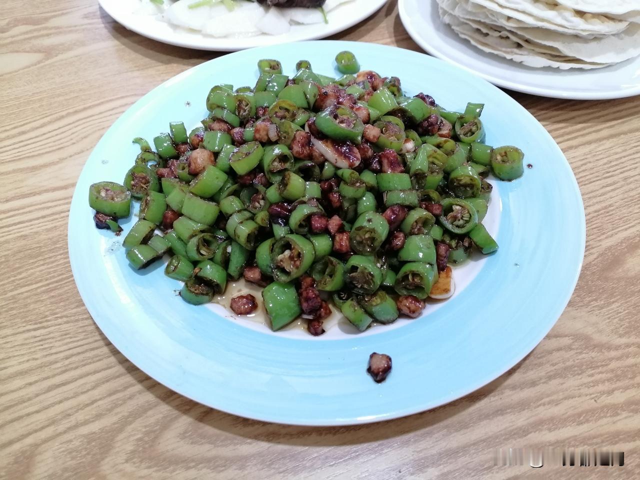 不光是淘宝
很多的APP都有类似的东西
也不只是双11期间才有
摇晃手机强制进入