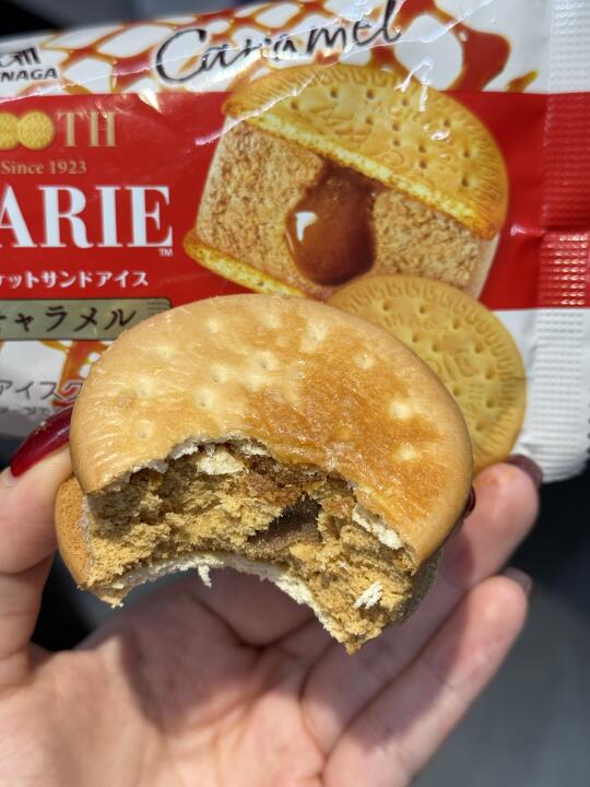 如果在罗森看到这个雪糕，可以多拿点