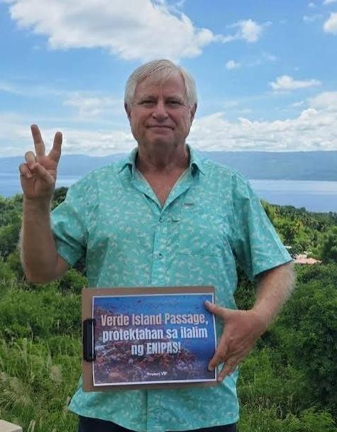 美国专家命丧菲律宾！他曾经为南海仲裁提供证词。

73 岁的美国海洋生物学家肯特