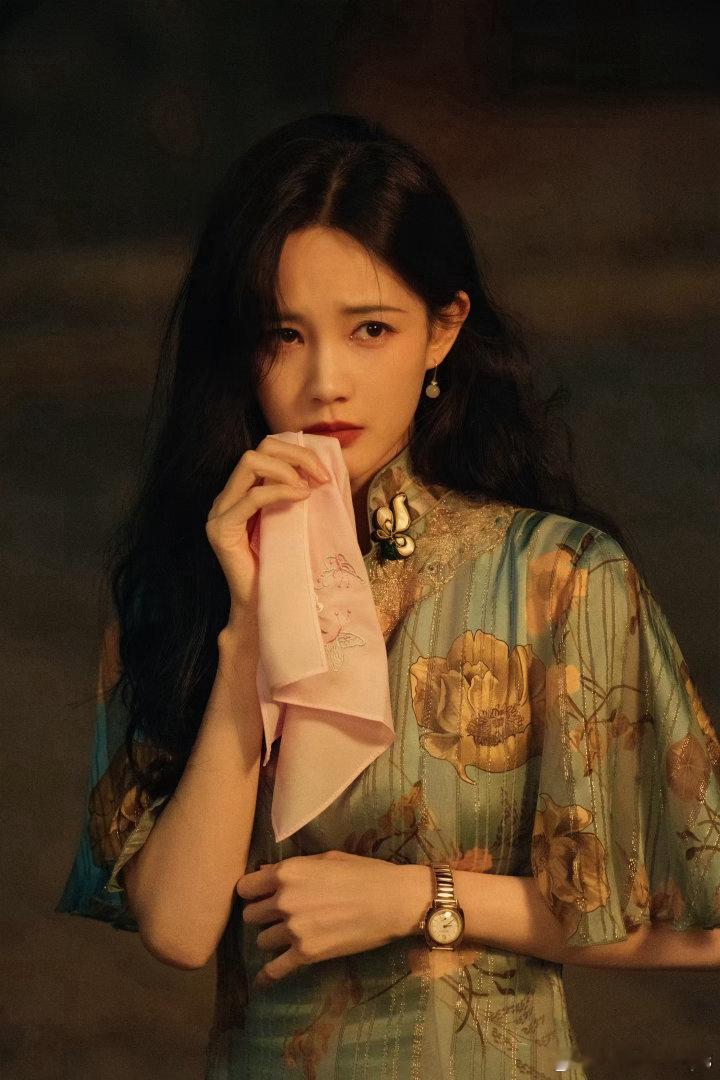 李一桐回应争议李一桐选剧本眼光各种争议袭来，李一桐不急于争辩，靠作品给出答案。选