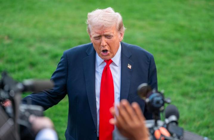 美伊和谈要被特朗普整黄了
【财联社】4月21日电，伊朗伊斯兰议会议长卡利巴夫发布