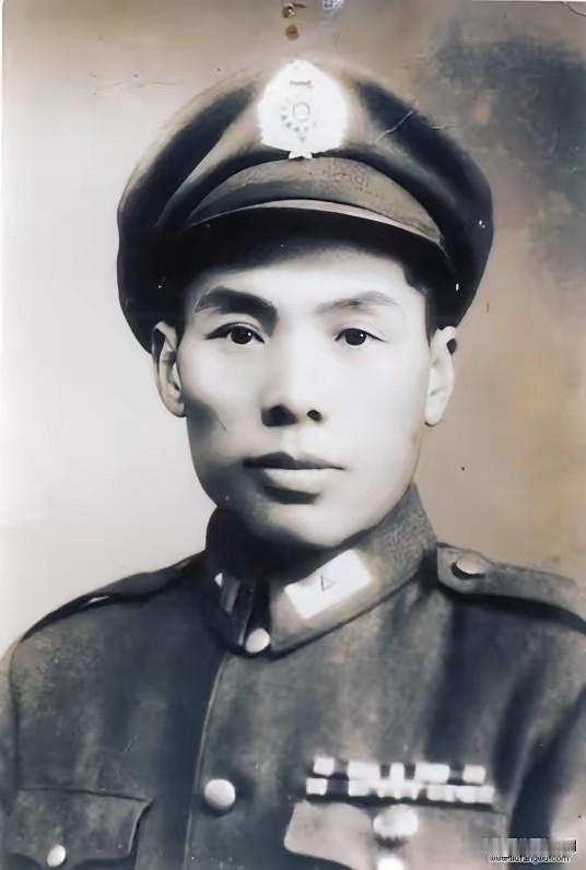 1950年，曾经创造仁安羌大捷的抗日英雄刘放吾少将因薪资收入太低，为了养家糊口，