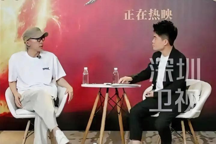 周星驰做客董宇辉直播间
7月29日晚八点，周星驰携主创做客董宇辉直播间宣传新片《
