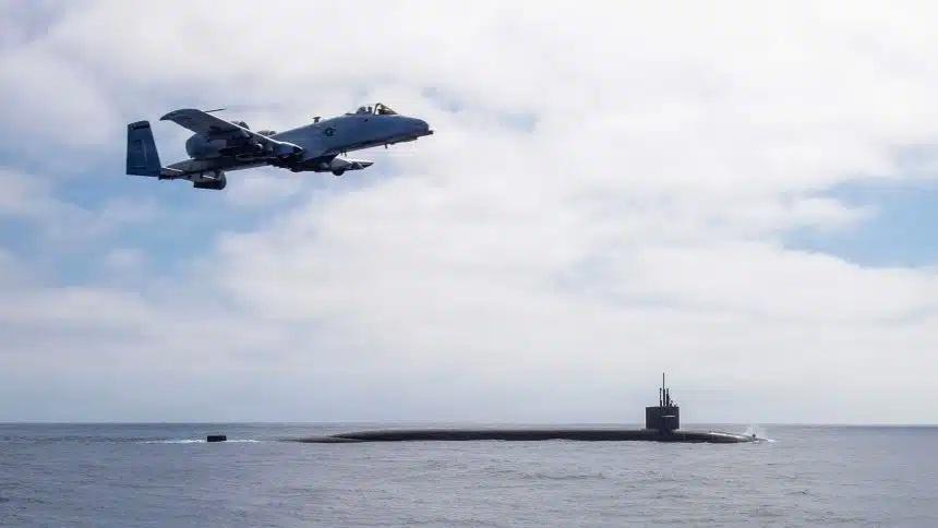 多能战机：美国空军A-10为海军弹道导弹潜艇护航，清除水面威胁

2026年7月