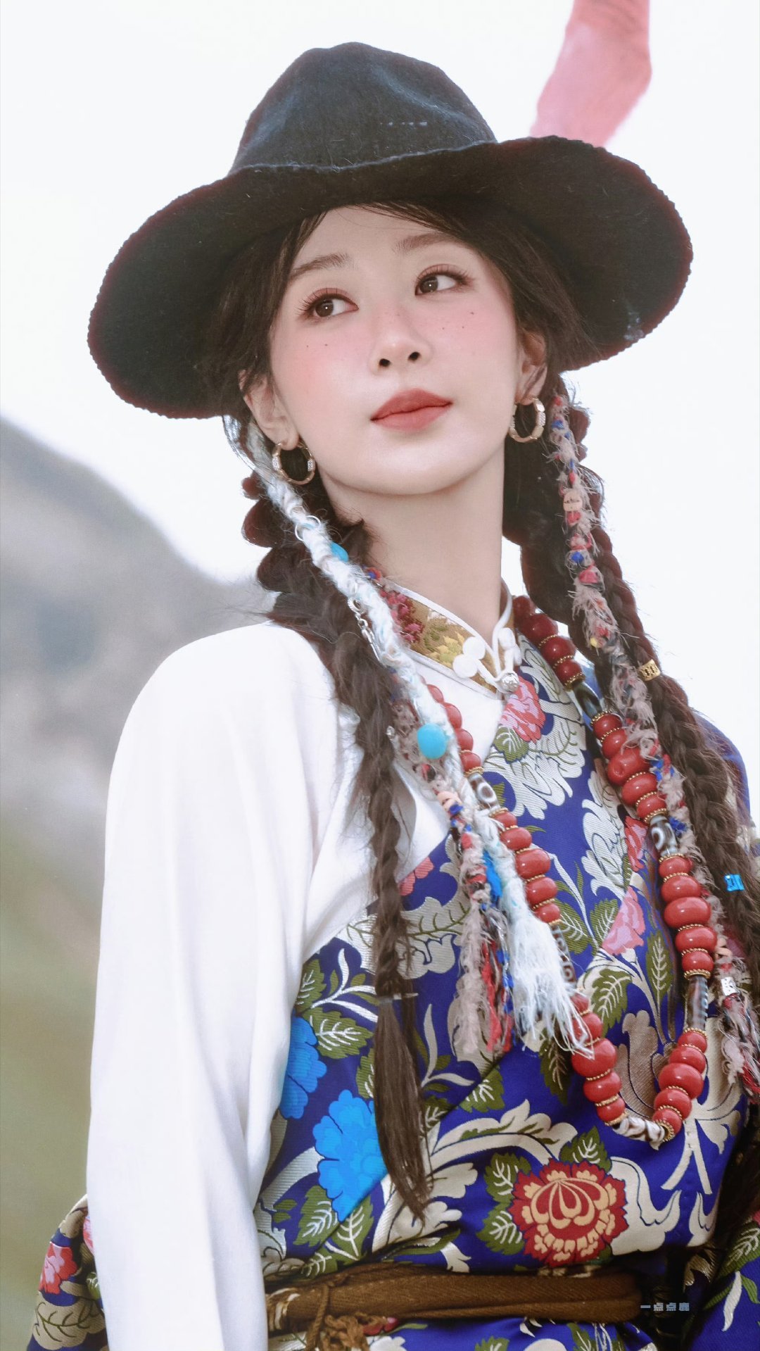 杨紫 yz杨紫白菊 yz杨紫生命树𝓛𝓸𝓿𝓮 𝓲𝓼 𝓪 𝓫𝓵𝓪