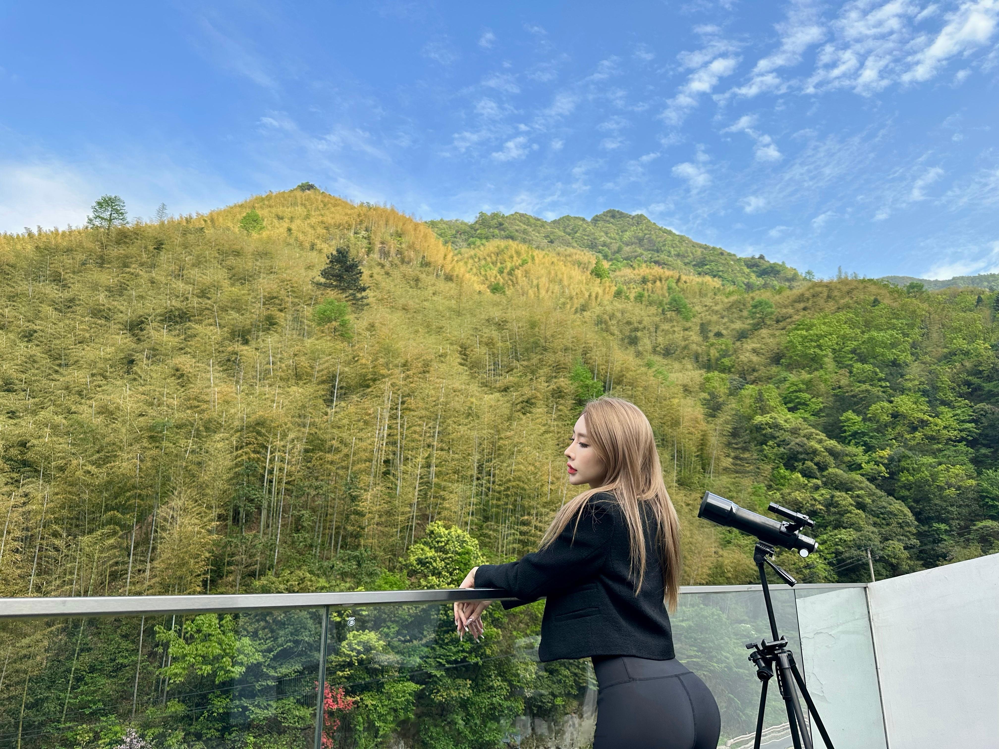 💚 💚山林吸氧有趣的人生 一半是山川湖海 ​​​