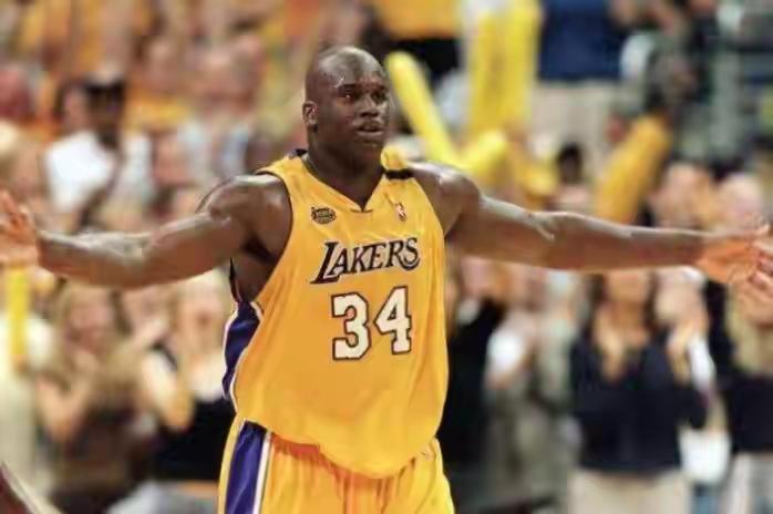 作为一代天皇巨星，奥尼尔做梦都没有想到后辈们的追分势头是如此迅猛，仅退役14年，