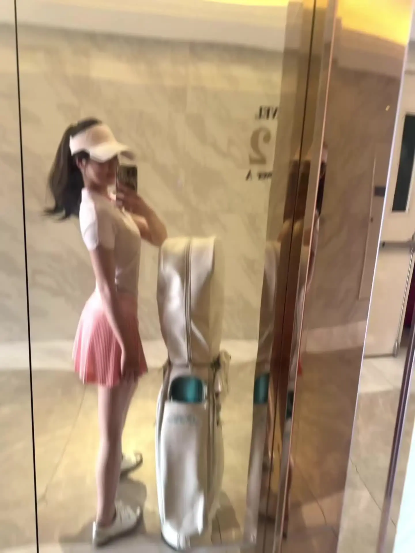 我们不可能比今天年轻了 live happy