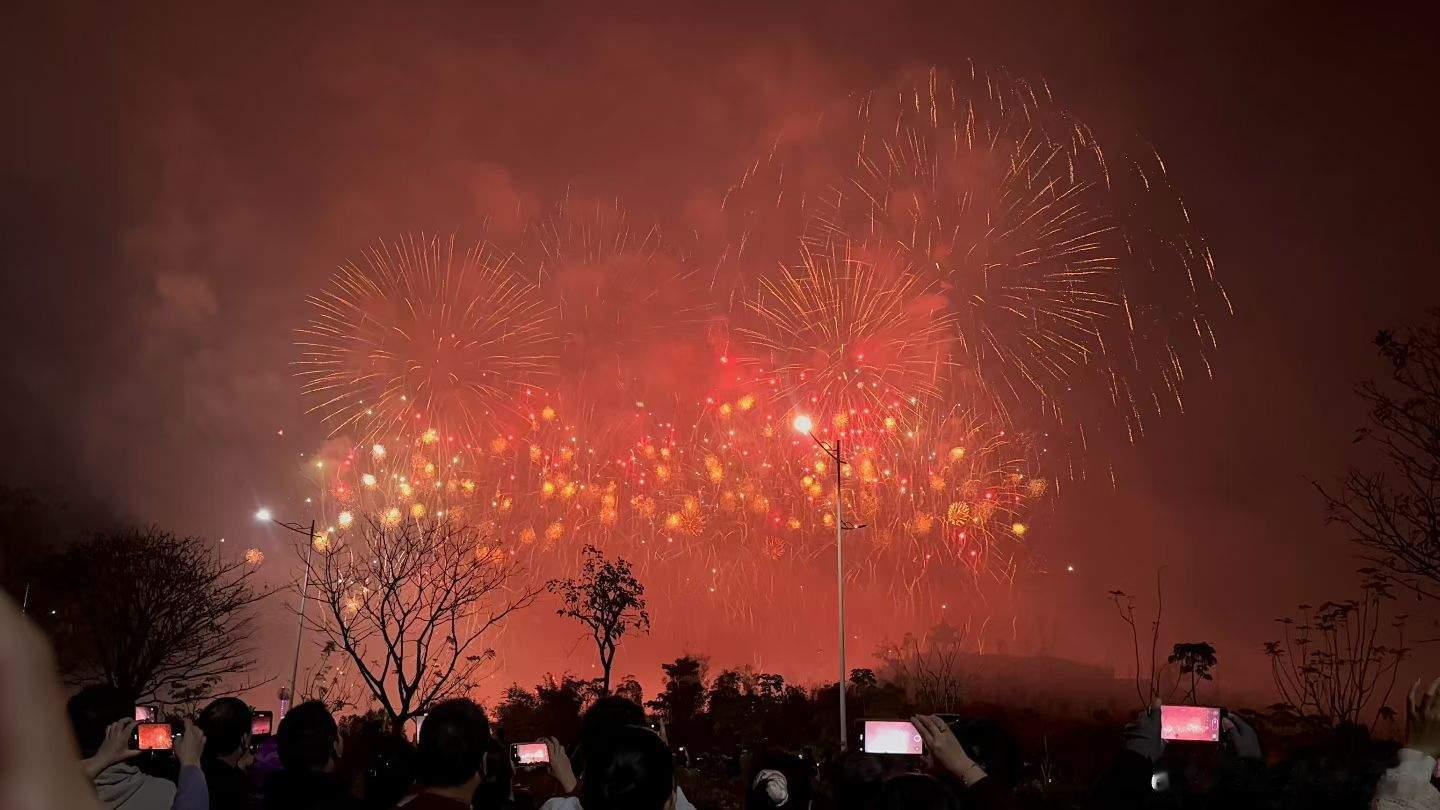 大年初三福气满，马年策马启新程！春节春晚机器人节目引爆市场情绪，节后A股机器人板