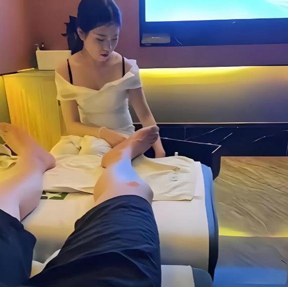 30+的足浴女技师：谁又了解她们的真实生活呢
大家都以为足浴不正经，可这里也有正