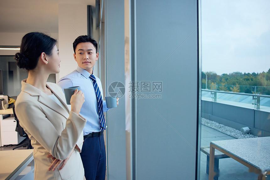 双休和单休其实差了两天 打工人哭了，这个热搜说得太扎心了！你以为双休和单休只是少