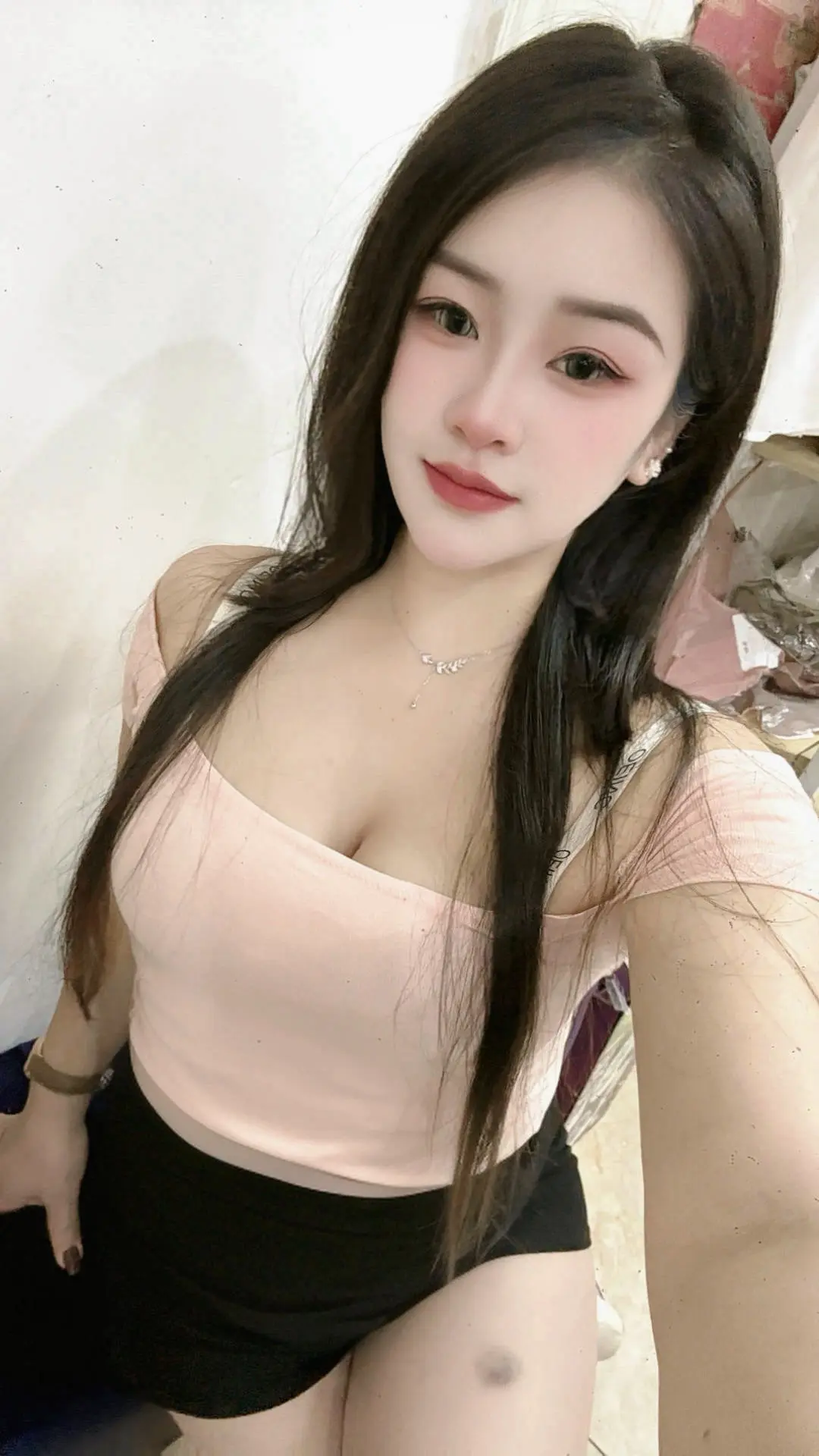舔我的时候 不是说只爱我吗 ？现在怎么跟那个女孩亲嘴了