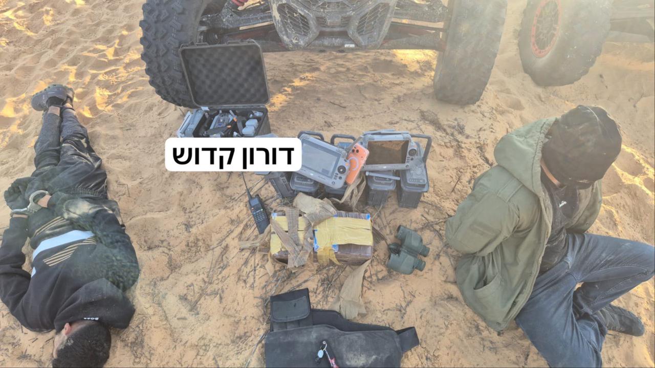 在埃及-以色列边境，与以色列国防军合作的民间志愿者近日挫败了一起重大走私企图。两