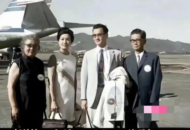1968年，连战携夫人方瑀从美国返回台湾。时任台湾地区“内政部长”的父亲连震东和