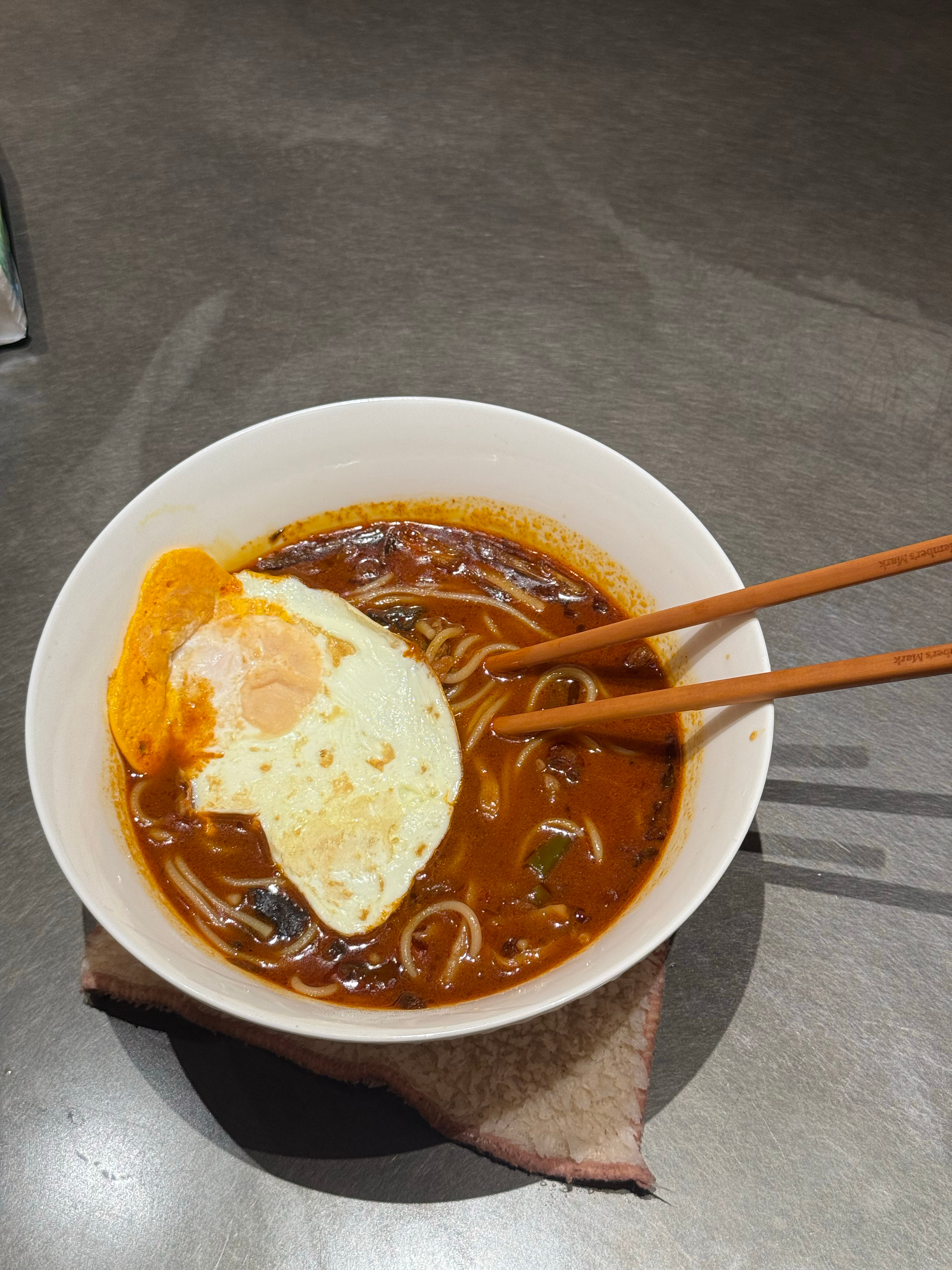 给螺蛳粉降温～ 
