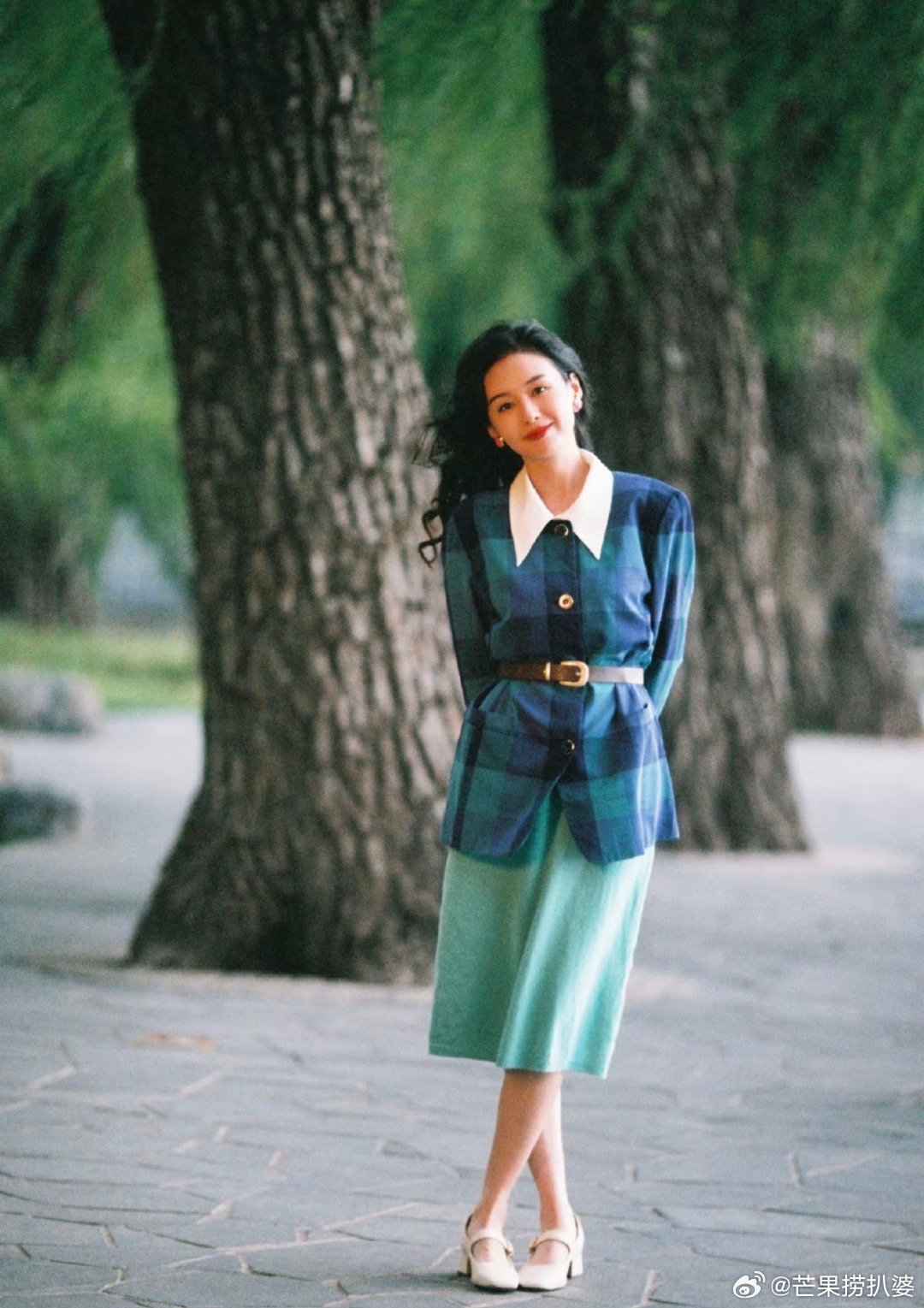 郑合惠子 小姨是种感觉 时光穿梭机，梦回那90年！有没有导演制片人 快快递本子吧