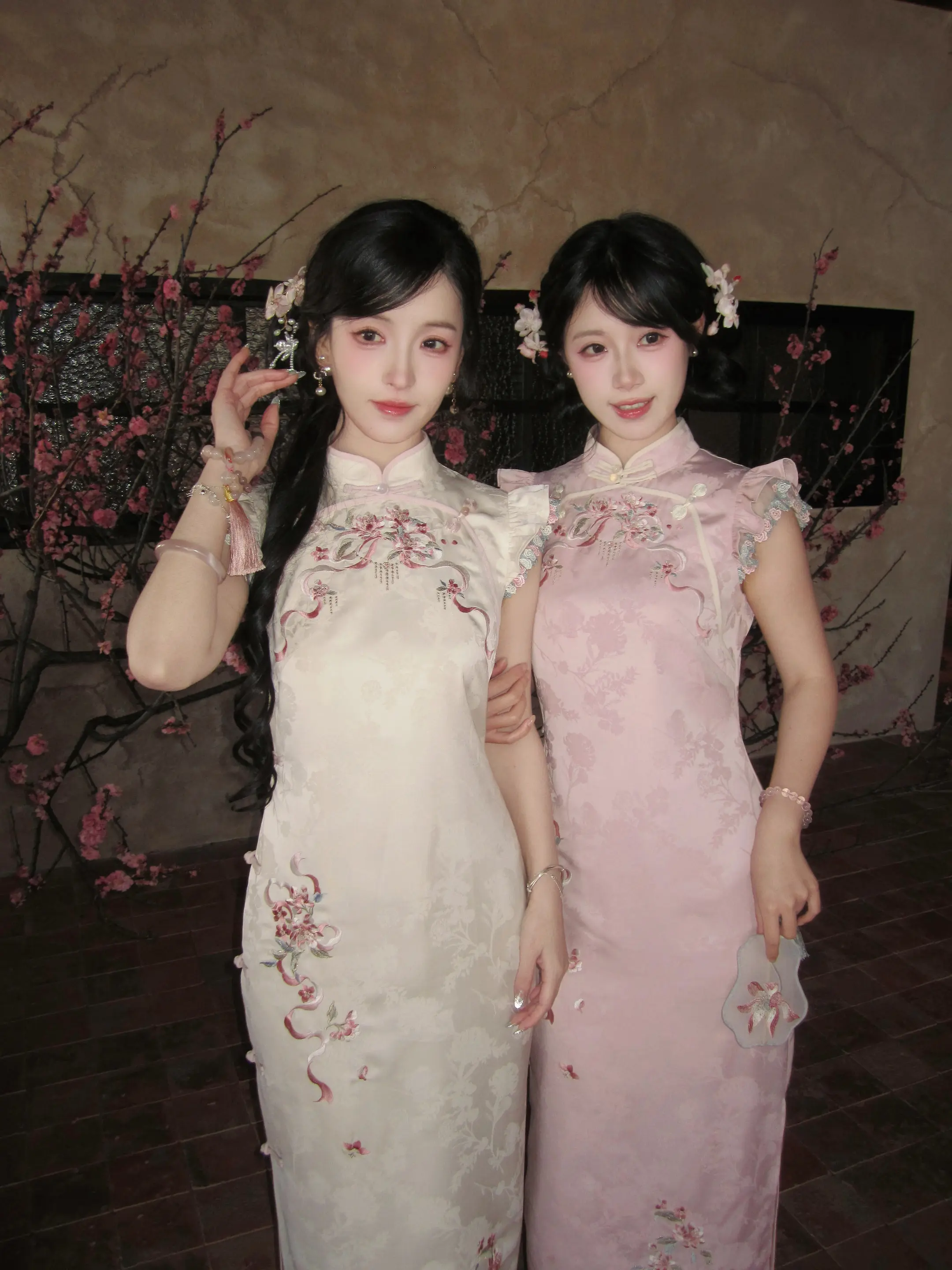 新中式旗袍真的好温柔 春日穿搭挑战 旗袍