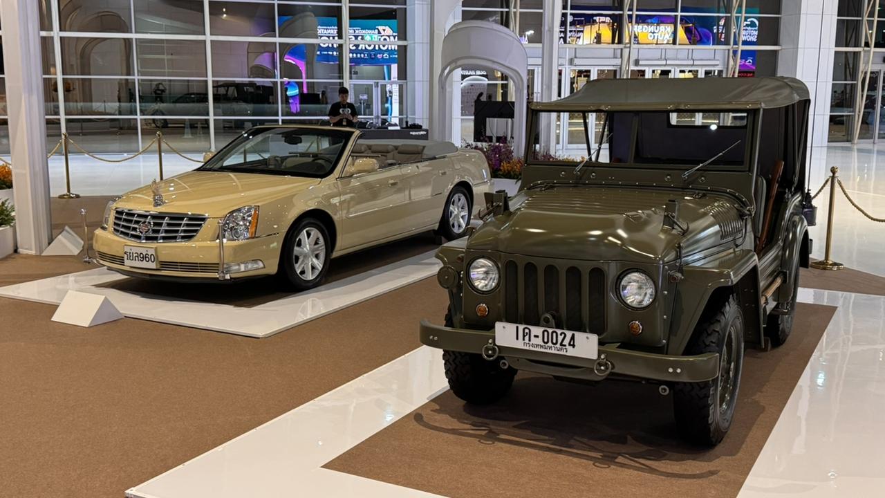 冷知识：
其实早期的泰国，是有左舵车的
当然图中这几台车，是特别个案的例外【来自