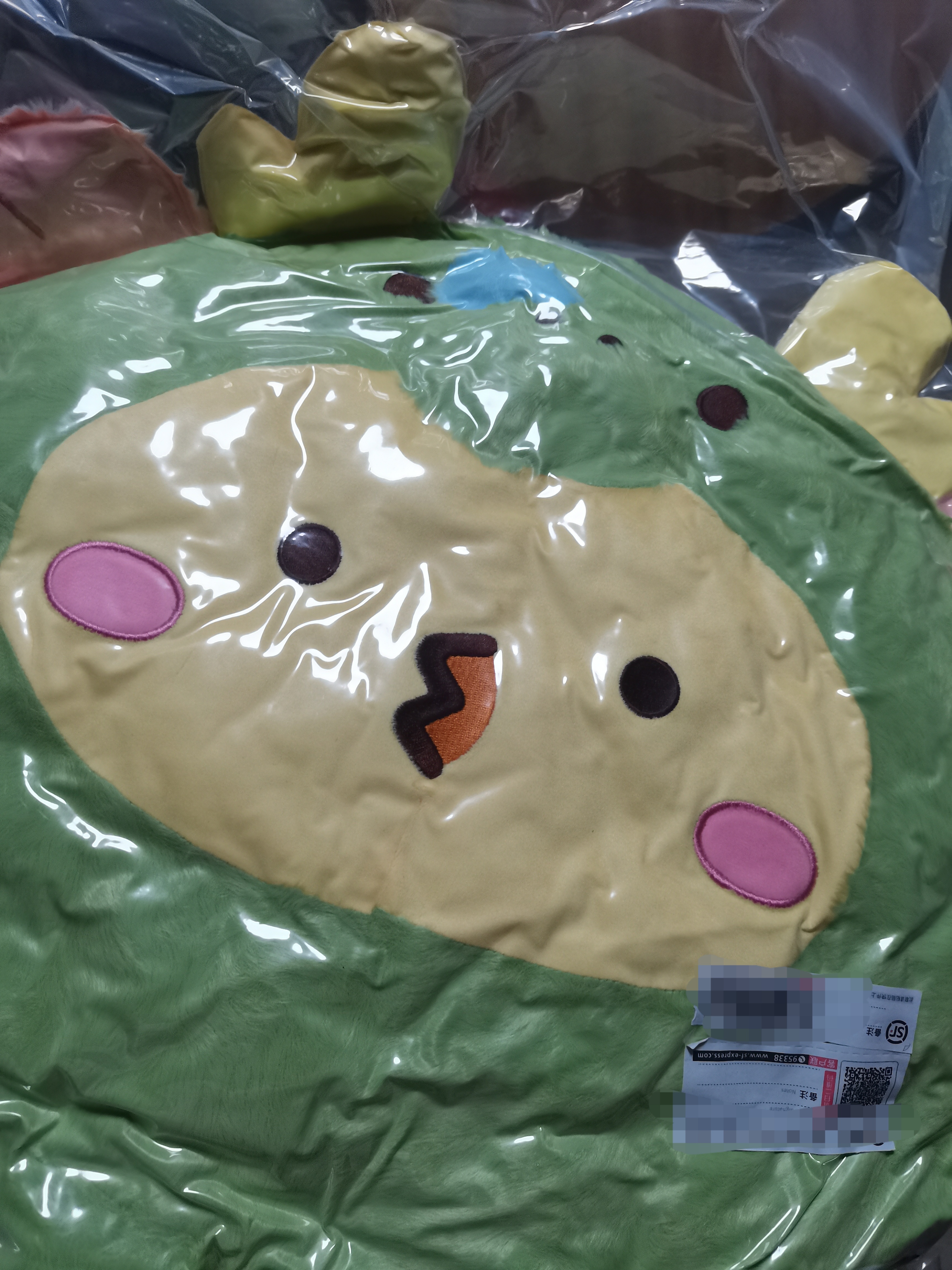 好大一张脸啊 