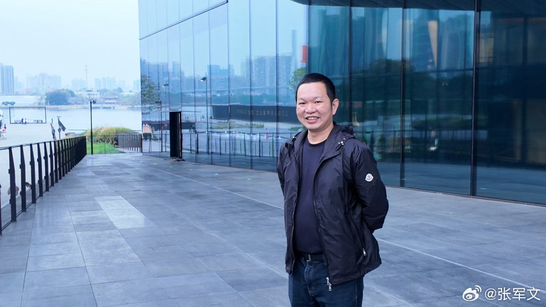 努力的意义，不在于立刻变得耀眼，而在于让你在平凡的日子里，活得比原来的自己更好。