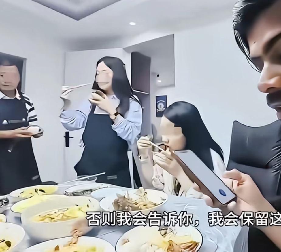 别让善良变成无底线讨好，也别把善良给错了人
 
网上印度流浪乞讨男子被一户人家奉
