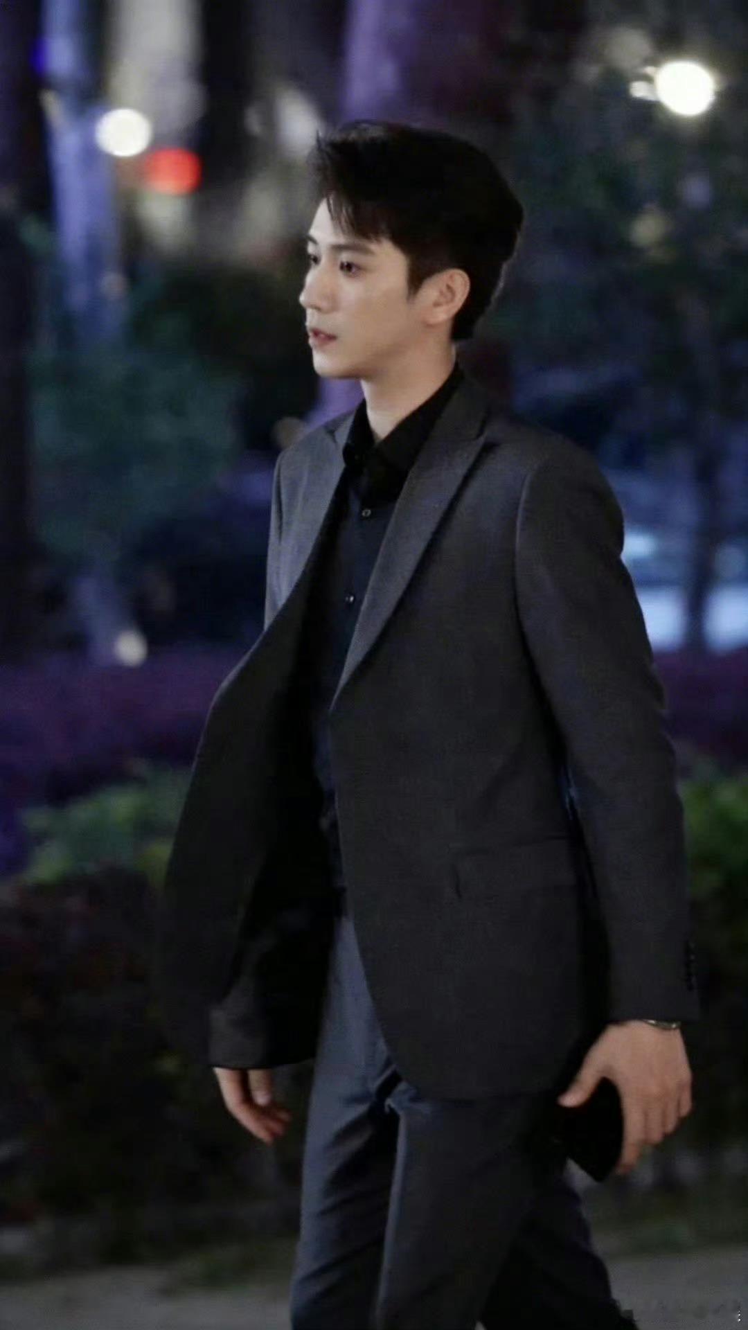 王子奇95生差异赛道跳出演员舒适圈有多难得，看看王子奇就知道。现偶、悬疑探案、权