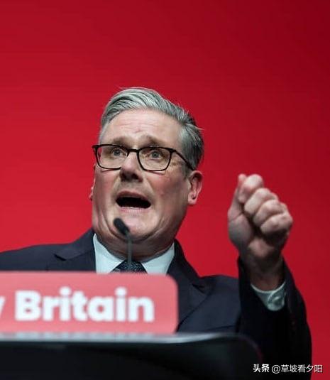 英国《观察者报》爆料——即将离任的英国首相斯塔默，正在谋划出任北约秘书长。

斯