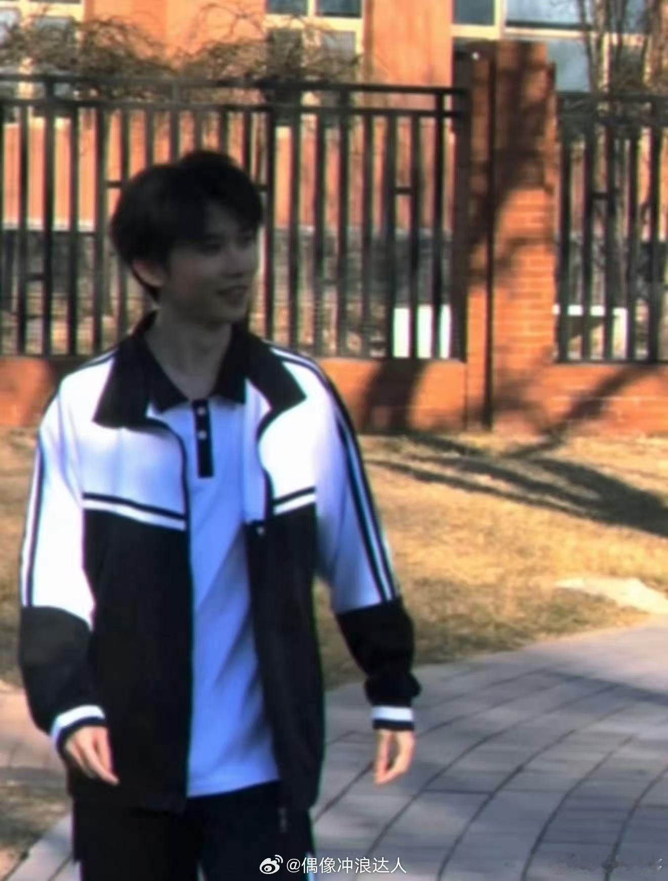 马嘉祺奇迹航线好适合春天听 很难不爱上春天听奇迹航线的感觉，旋律轻快又温暖，马嘉