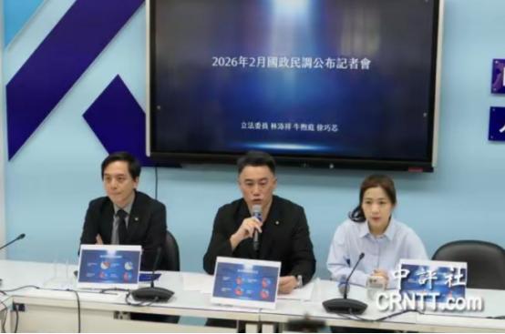 真是出乎意料啊，国民党自己做的最新民调中，竟然有27%的人认为应该亲美，认同亲亲