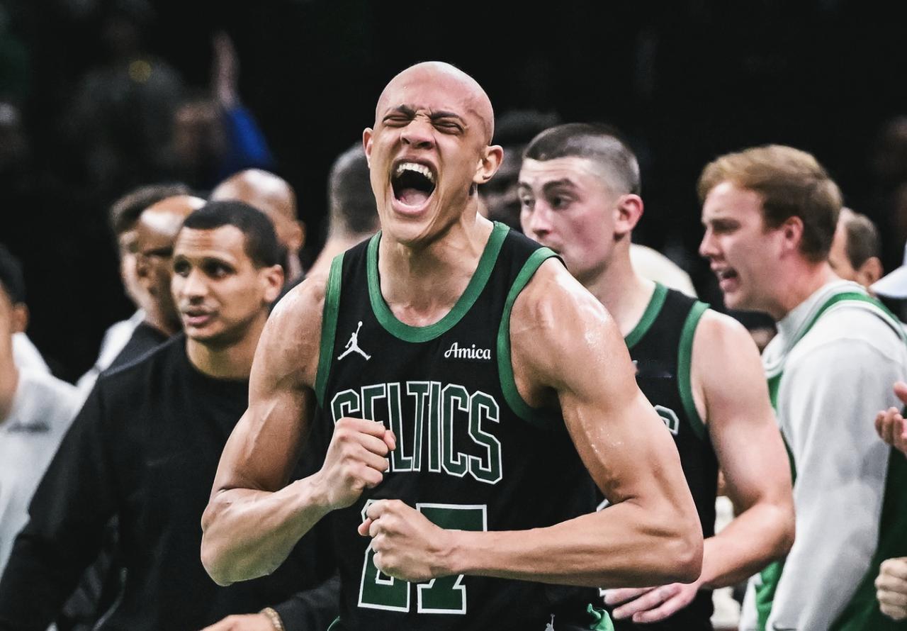 黄绿大战这种经典IP,今年由于塔图姆的报销，东契奇受伤，老詹轮休

变成了小李大