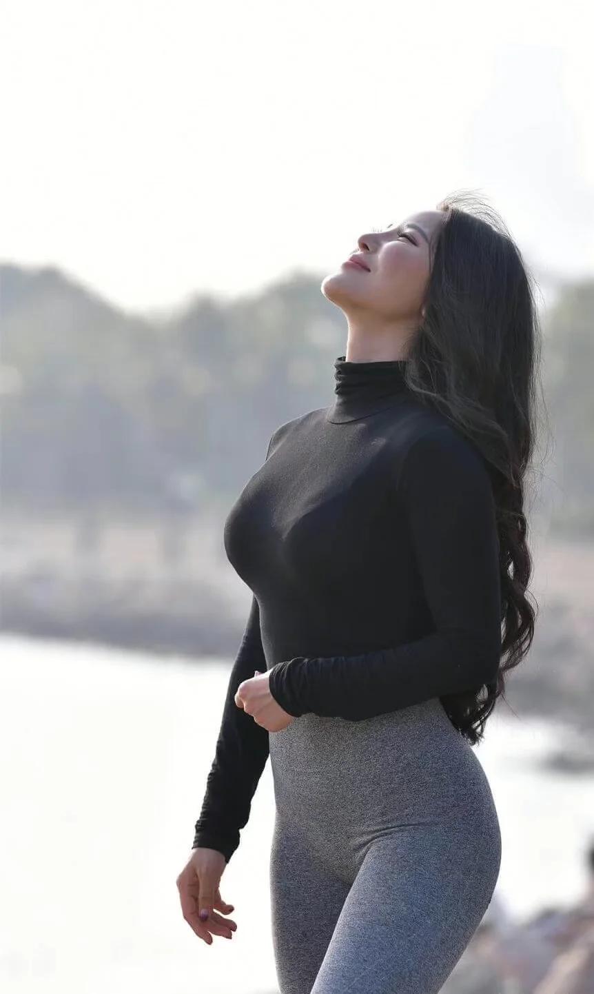 成熟的极致 就是 放弃自己 喜欢的人和事 ——完全独立自由了