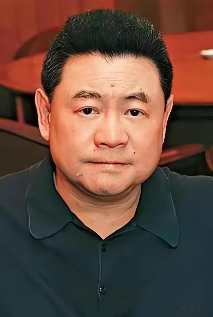 恒大许老板最大的贵人是谁？“白衣骑士”刘銮雄！

恒大出现债务危机已经不是一回两