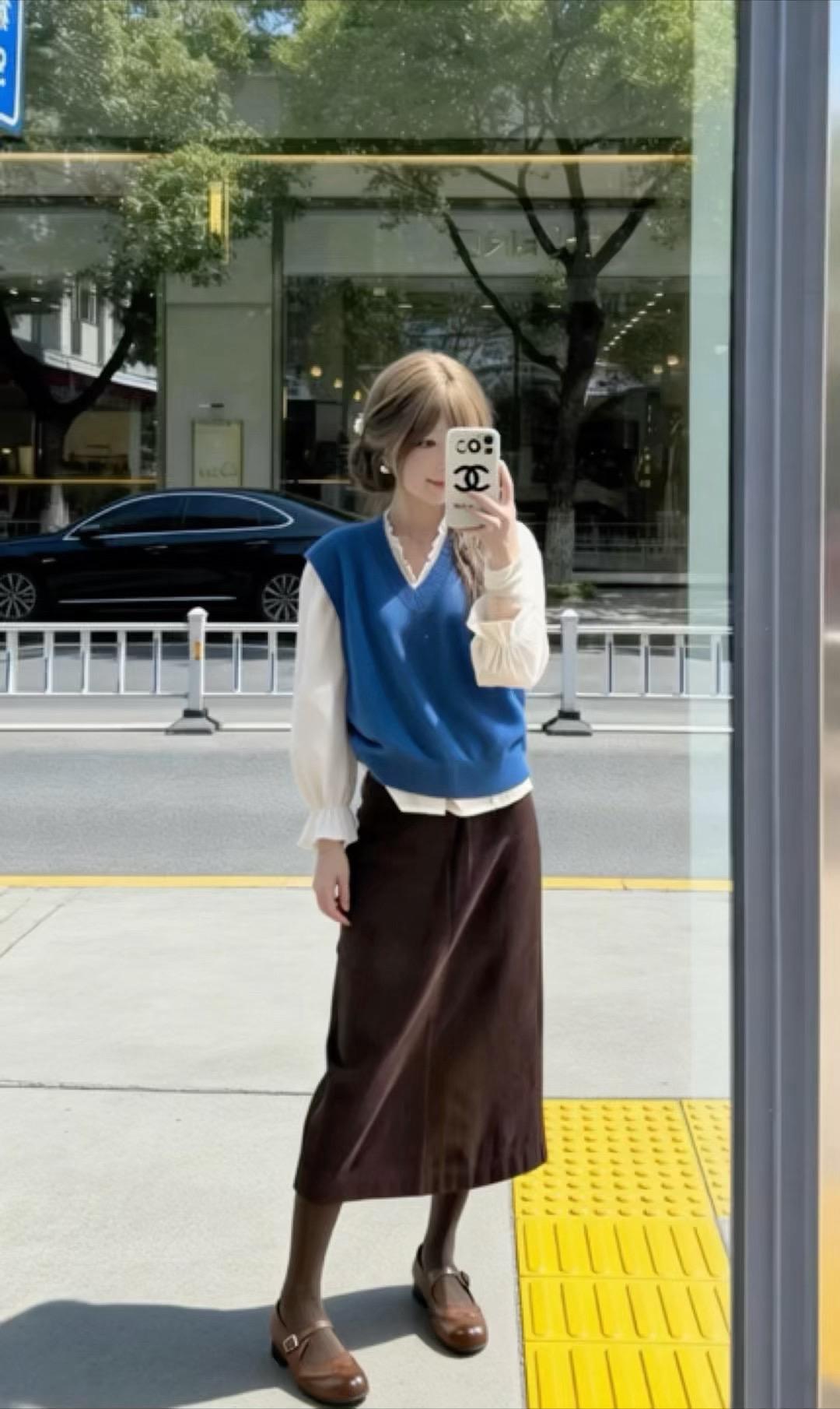 蓝白配色绝美～简约穿搭 气质穿搭 韩系穿搭早春穿搭公式来了