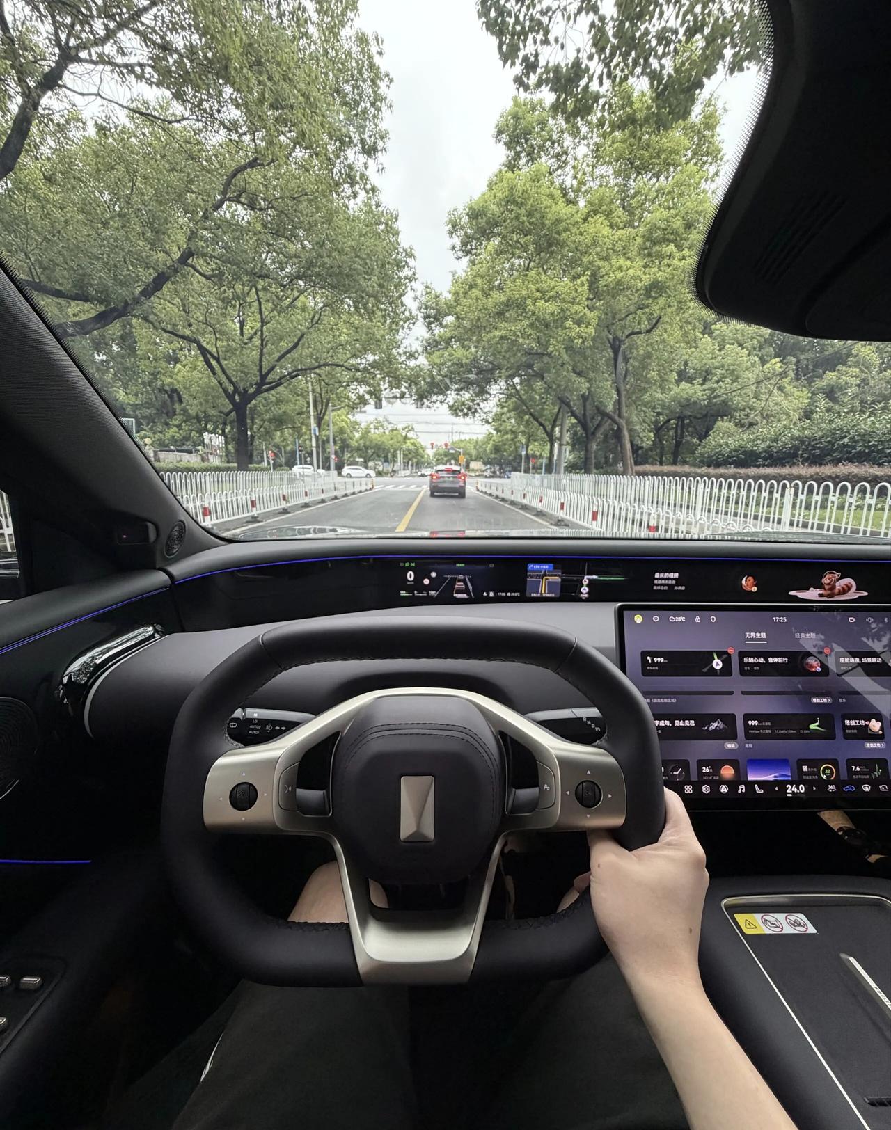 试驾完阿维塔07L，真是念念不忘！
本次试驾725KM后驱elite、max+及