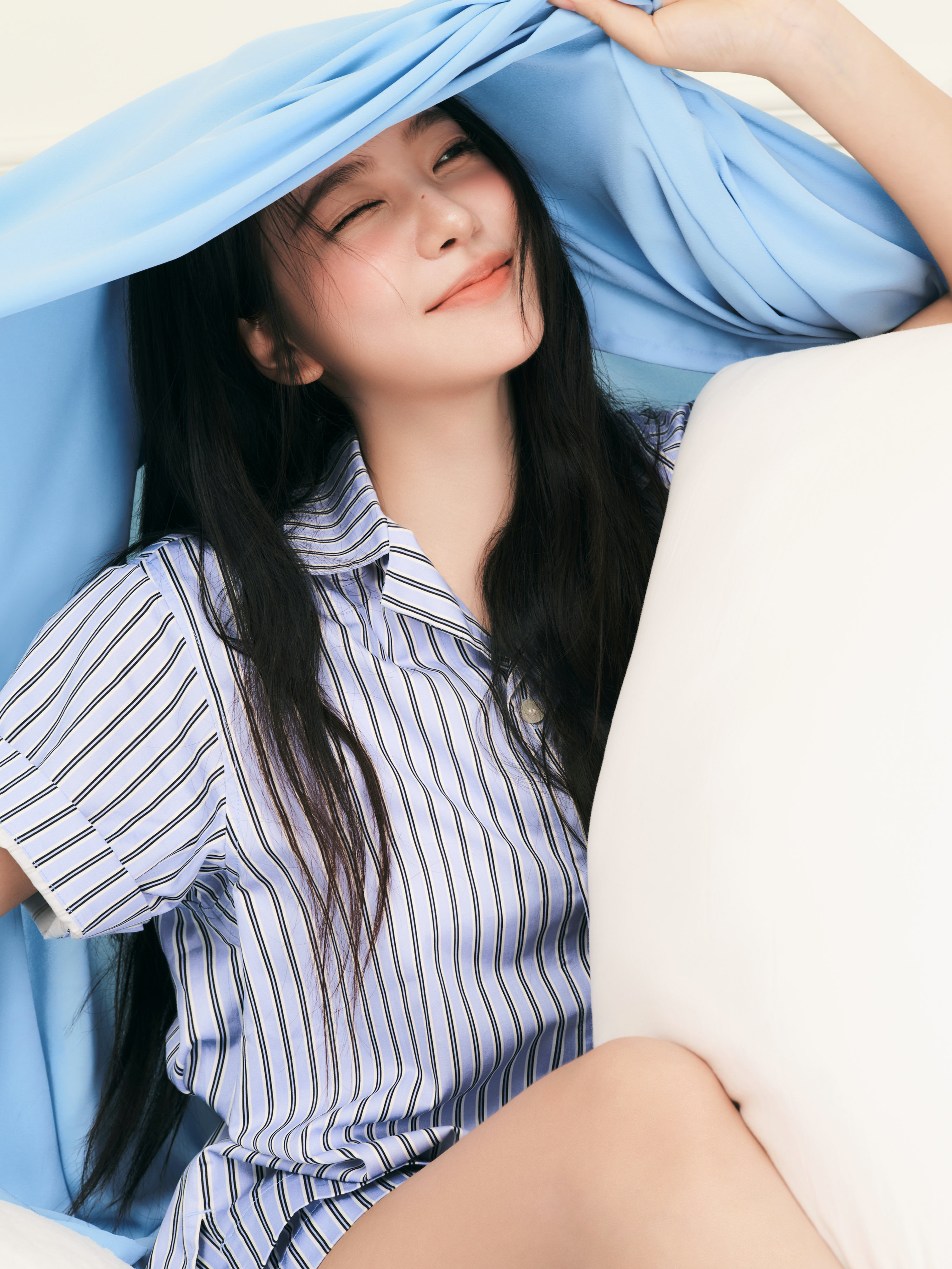 YERI[超话] 🌊金艺琳 蔚蓝之春徐安娜 261011 Red Velvet