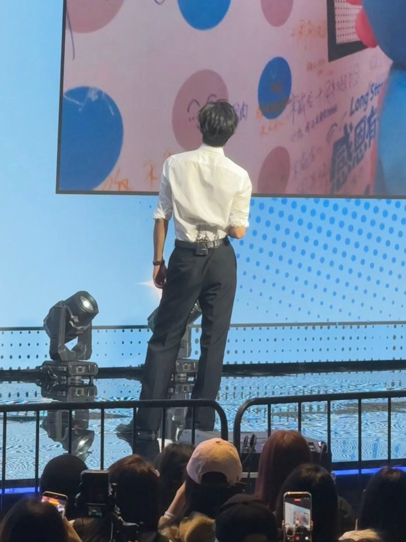 宋威龙这个身材！！！！！我不行了