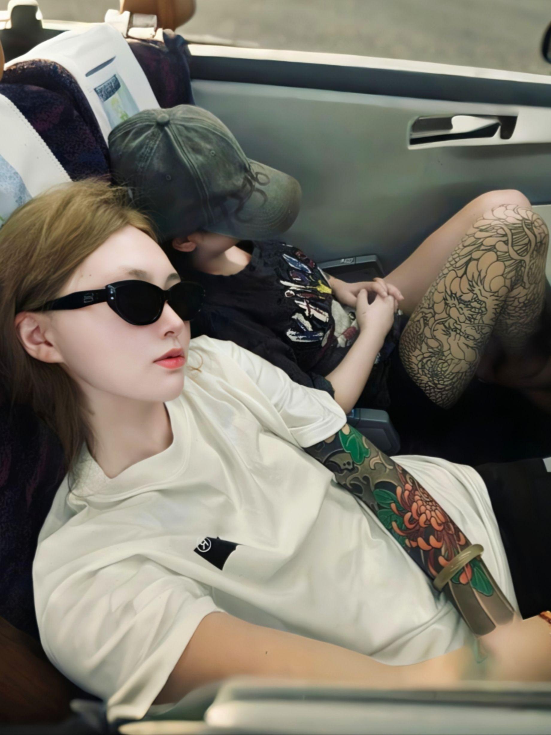花腿花臂都纹了 喜欢我们的男生在哪里