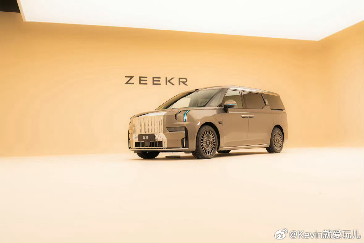 为什么海外越来越多人选中国车不得不说中国车在全世界范围内应该是最卷的卷的原因不仅