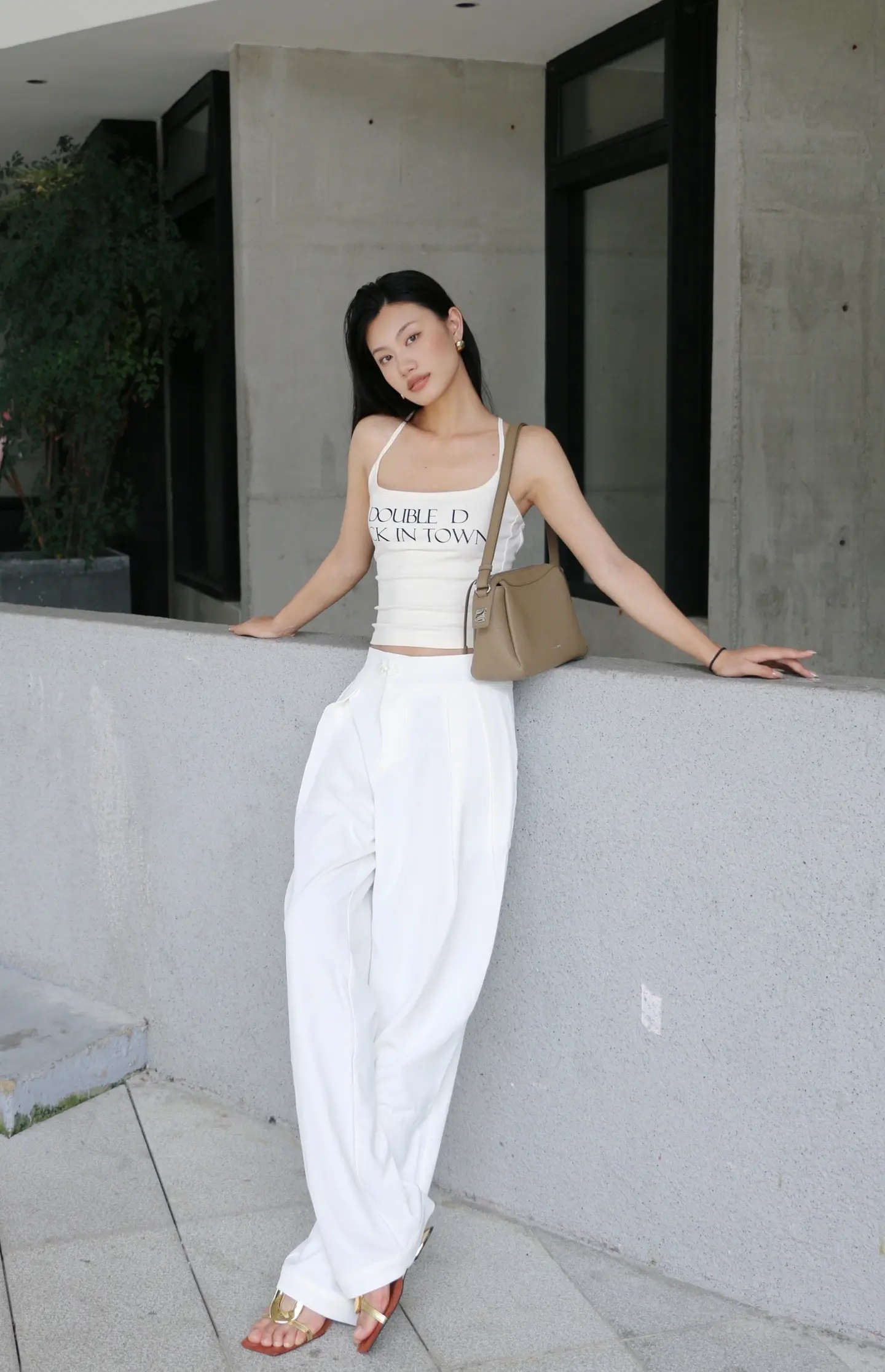 不好意思，一不小心就成了你老公～女模特的下班穿搭，我果然还是更适合淡妆...