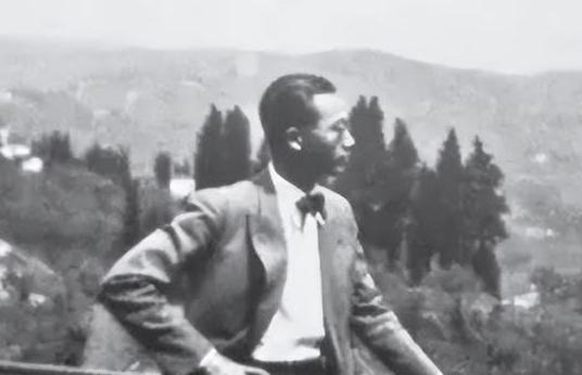 1942年，著名女作家沉樱正怀3胎时，得知丈夫把全部家当了3万块，拿去给戏子赎身