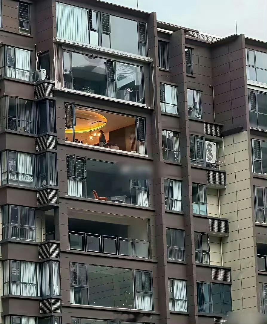 窗户越大，隐私越差。大家觉得呢