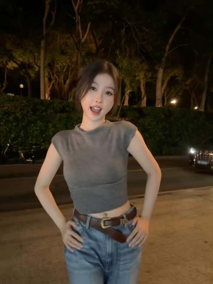 2026.7.13🐟/ins灿如繁星 小林老师的心灵旅程    小林老师夜间p