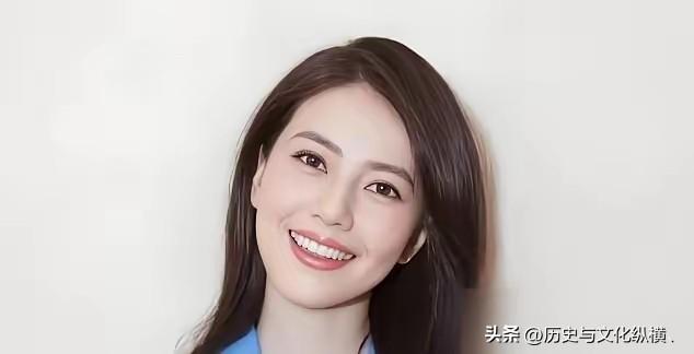 高园圆属于大众美女，大嘴巴，大眼晴，塌鼻子，爱笑予以亲切。