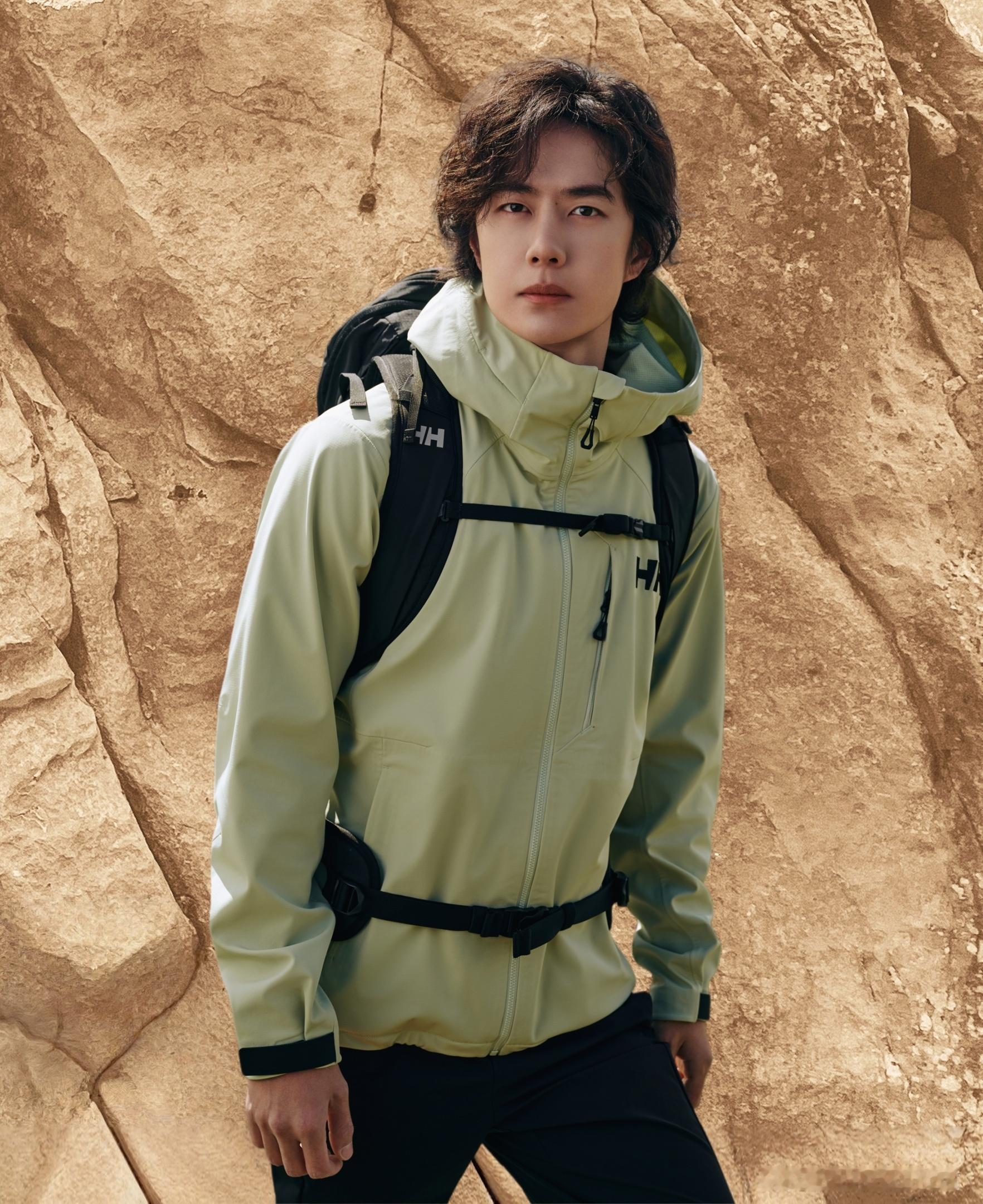 博君一肖 换了一个对比度强一些的背景，果然又帅出了一个新高度