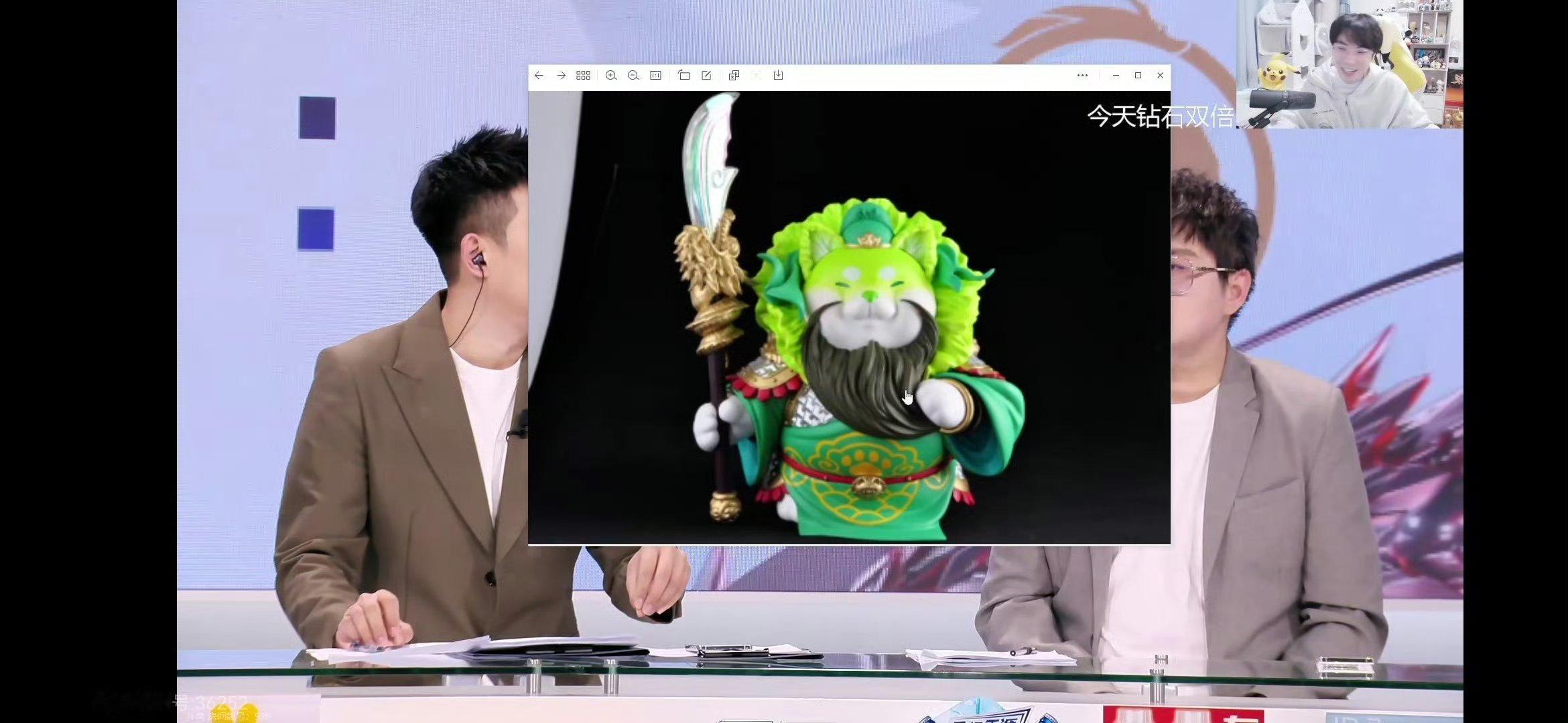 [彩虹屁][彩虹屁]小王给鹌鹑的时候说这个“菜狗”全网只有三个，转头给一诺一个人