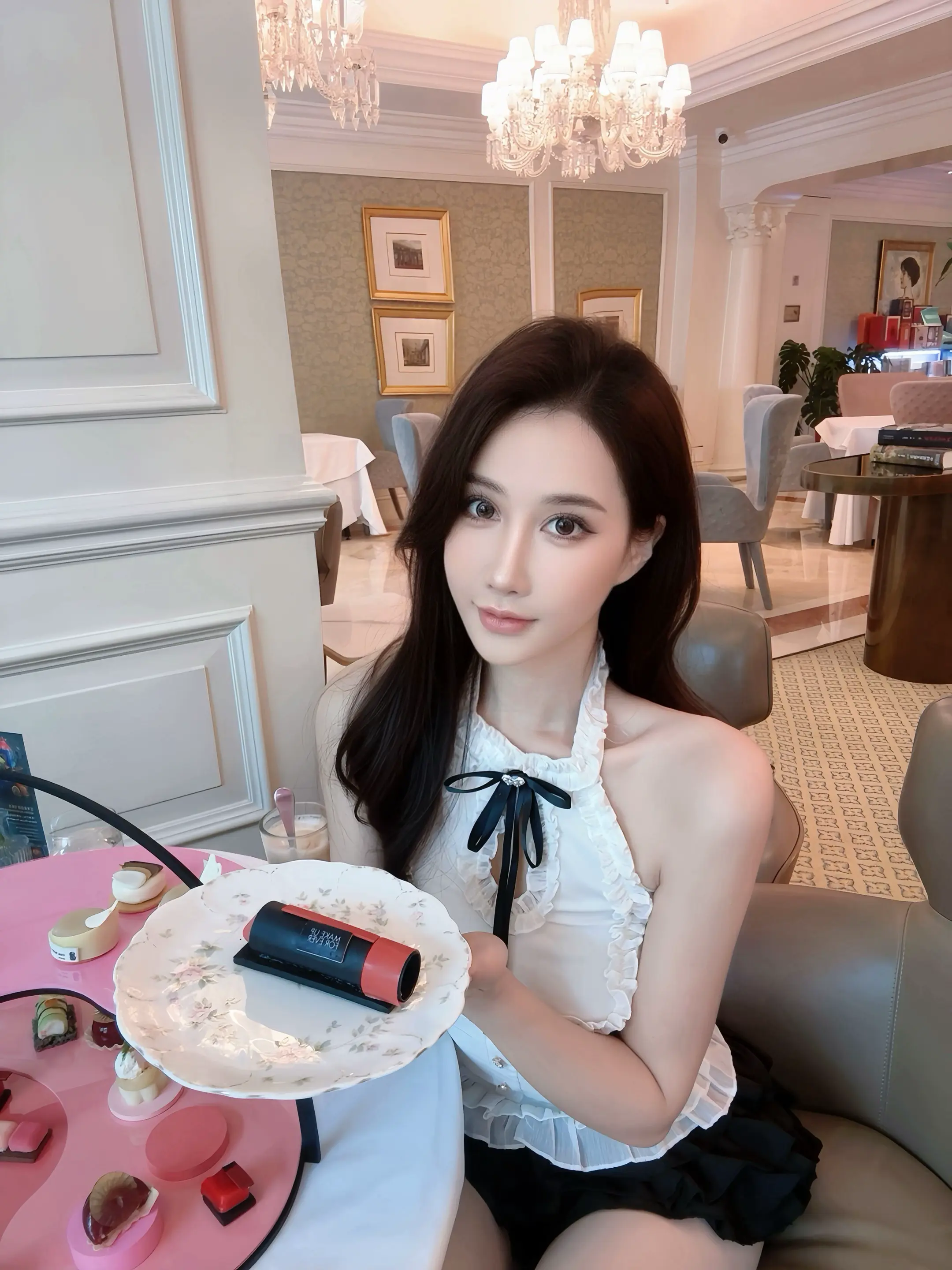 来喝甜甜的下午茶啦🎀丽思&玫珂菲💄